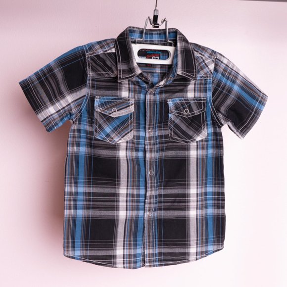 ✨✨ 3/$25 Urban Vintage Plaid Shirt Size 5-6 - Picture 1 of 5